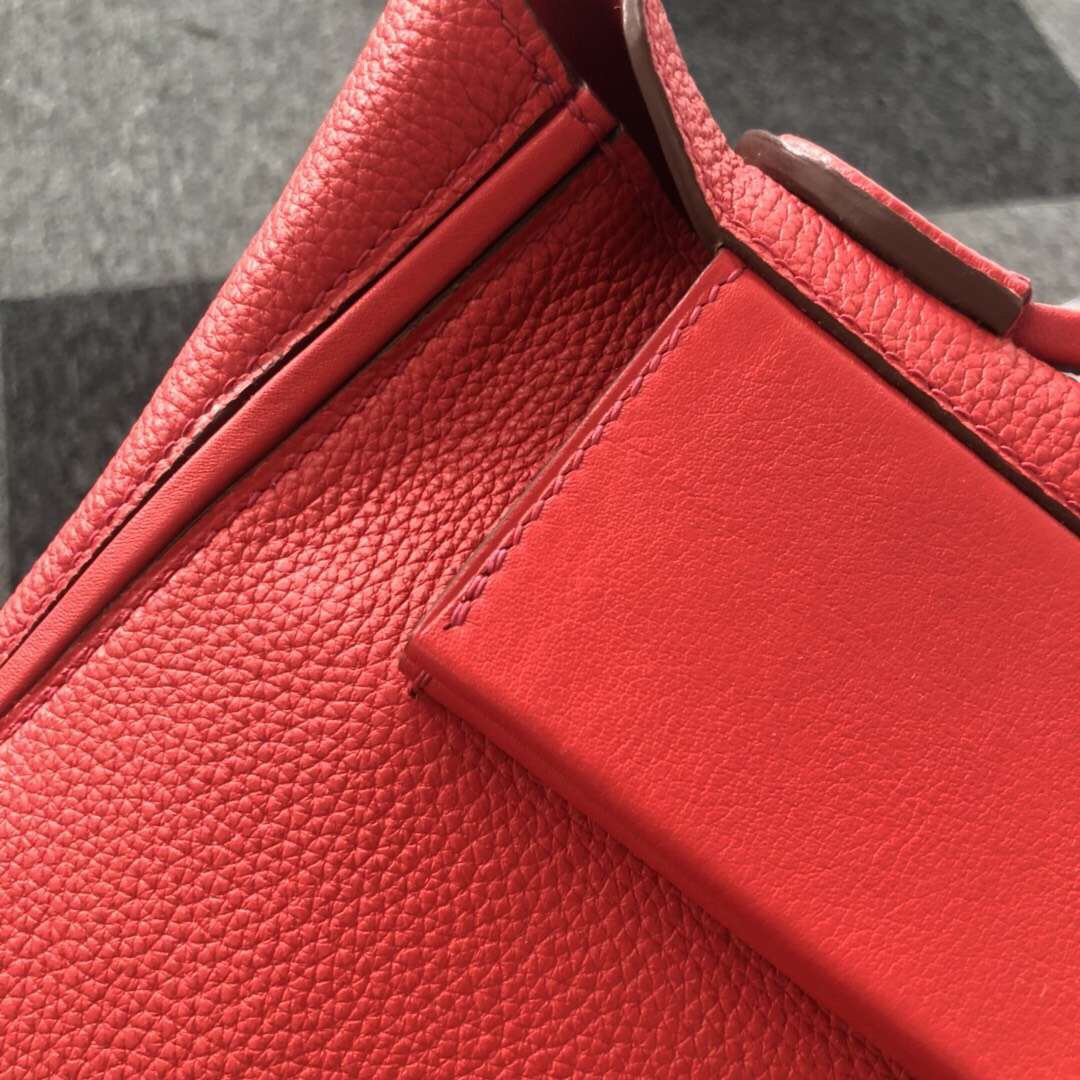 Hermes Kelly 2424 29cm Handbag in Red Clemence Leather 